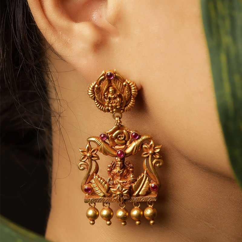 Akshaya Gold Earring GL10119