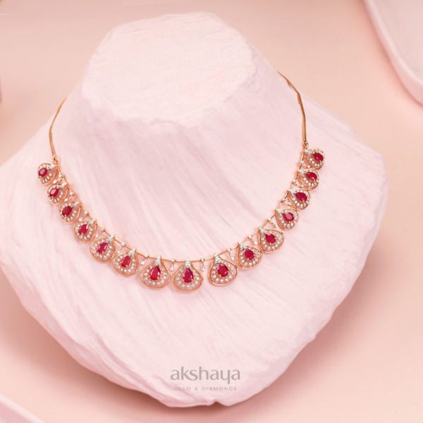 DIAMOND NECKLACE