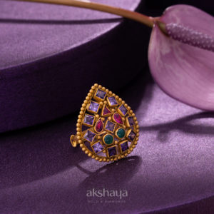 Gold Ladies Ring