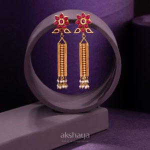 GOLD EARRING
