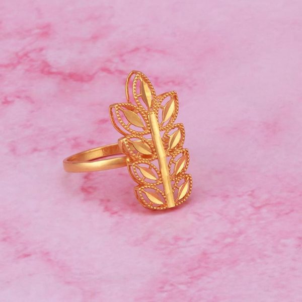 Gold Ladies Ring
