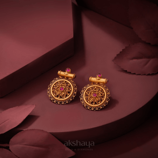 Gold Stud Earring with Stone