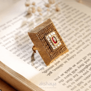 Gold Ladies Ring