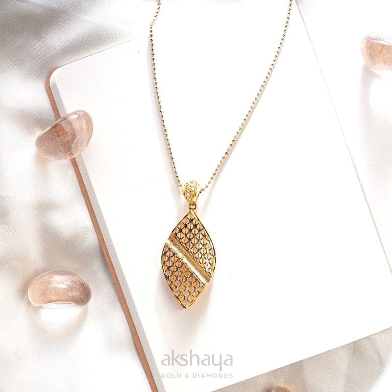 Akshaya Gold Pendant GL10517